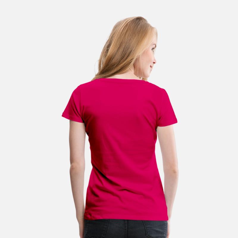 Divine Vibes – Angel Wings Graphic T-Shirt