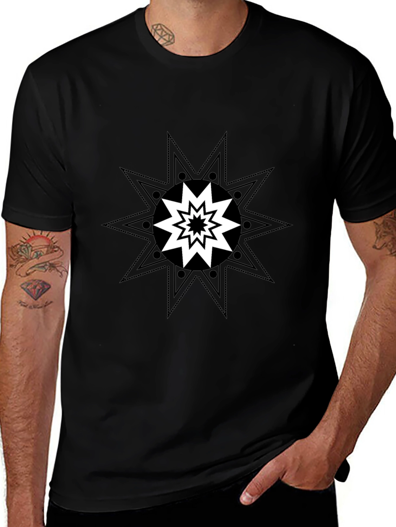 Geometric Starburst Graphic Tee - Black