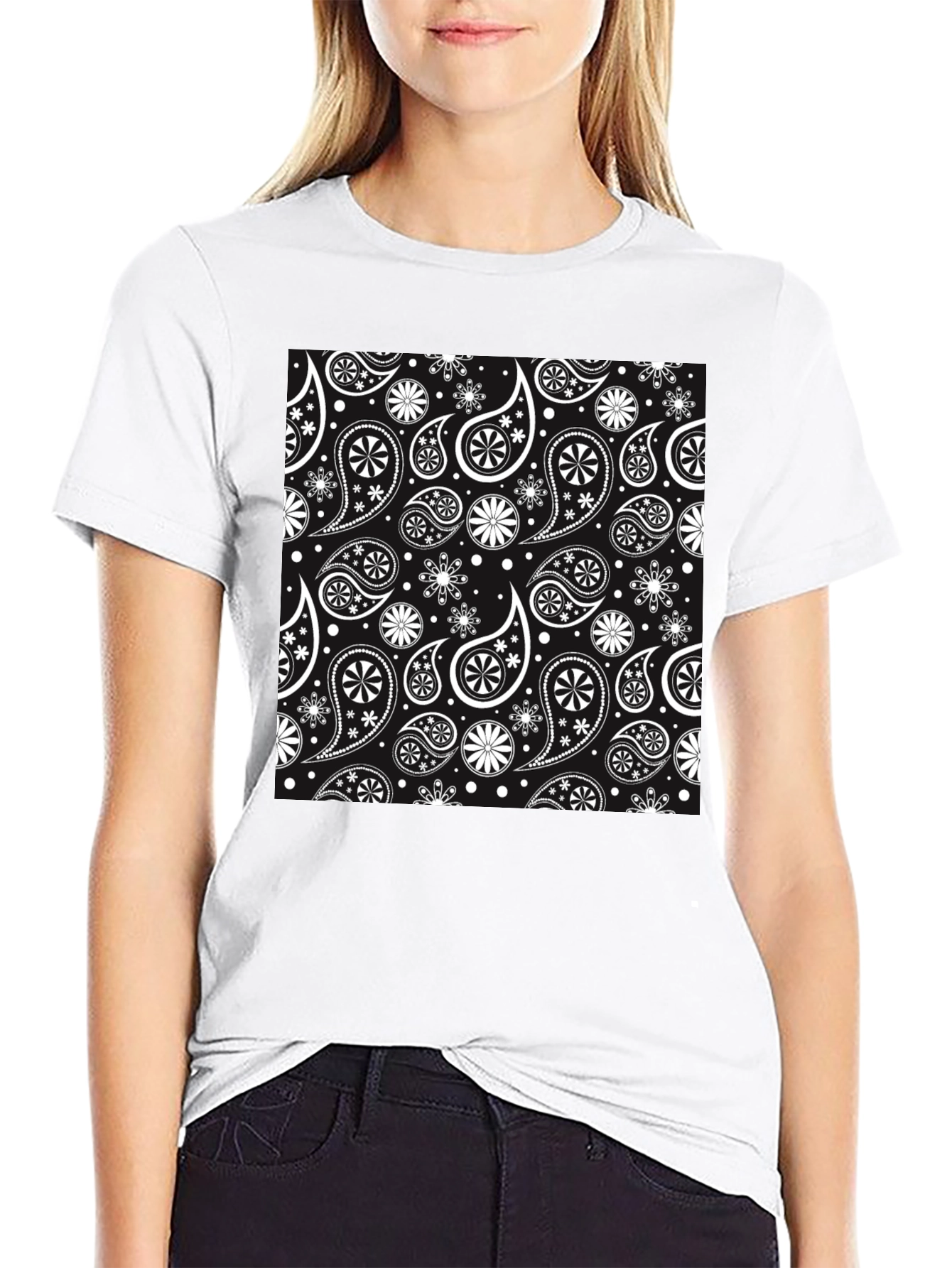 Stylish Paisley Patterned Black T-Shirt