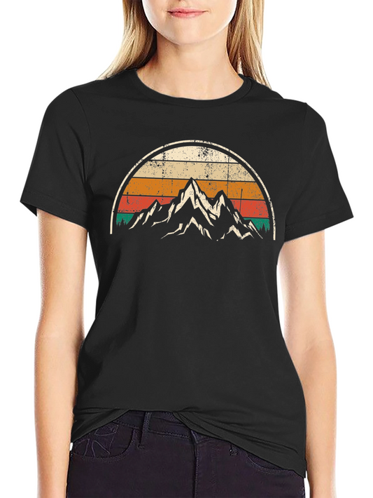 Retro Mountain Graphic Tee - Vintage Style Comfort
