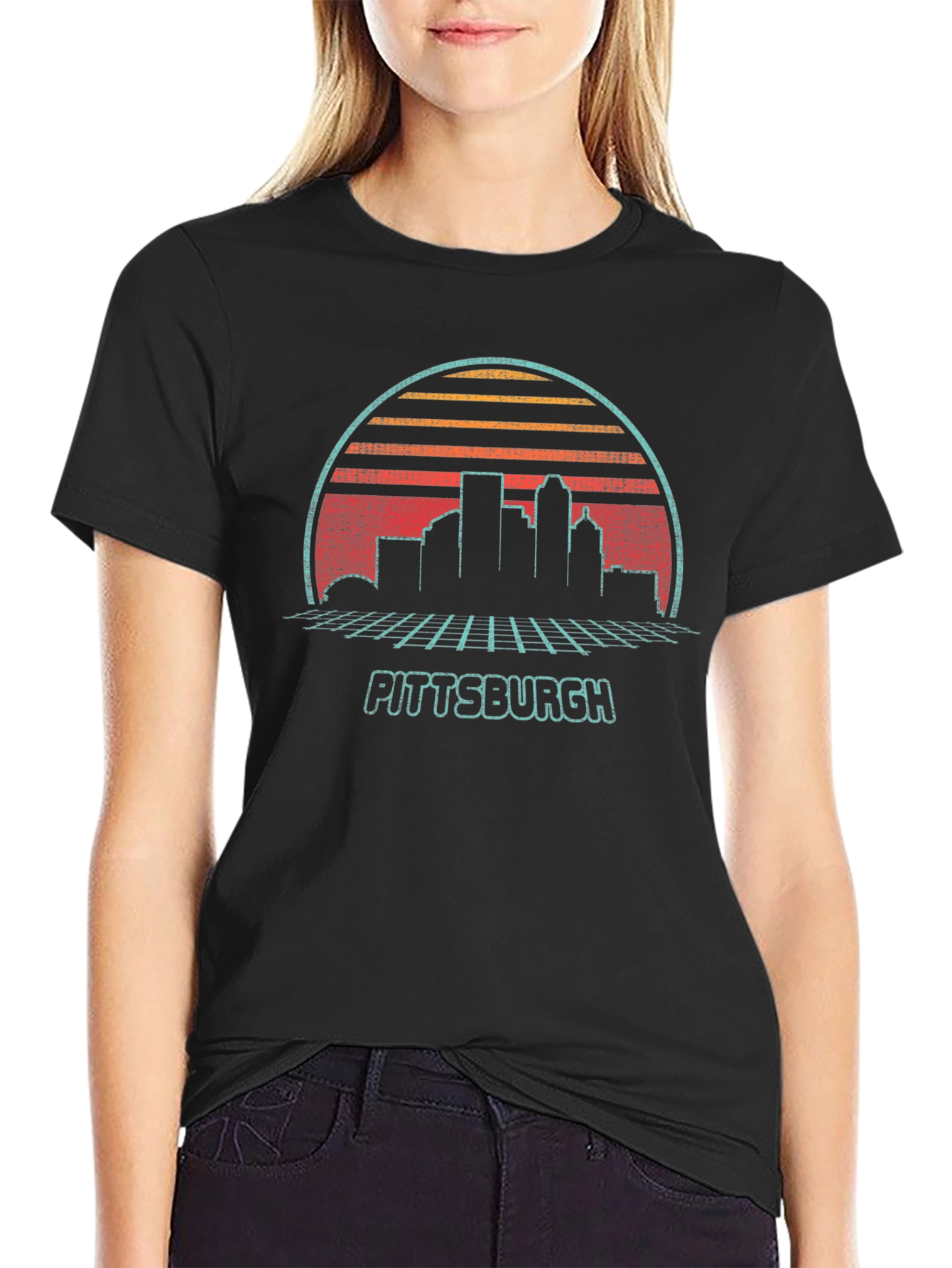 Pittsburgh Retro Style T-Shirt - Cityscape Design