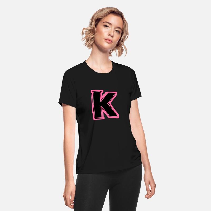 K (pink initial)