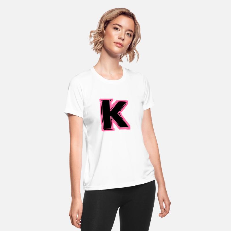 K (pink initial)