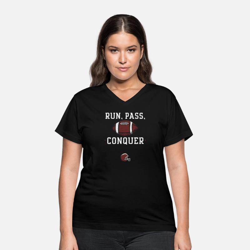 Run, pass, conquer - Football